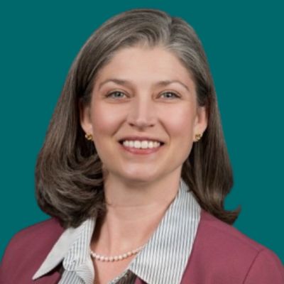 Dr. Laura Zimmerman headshot